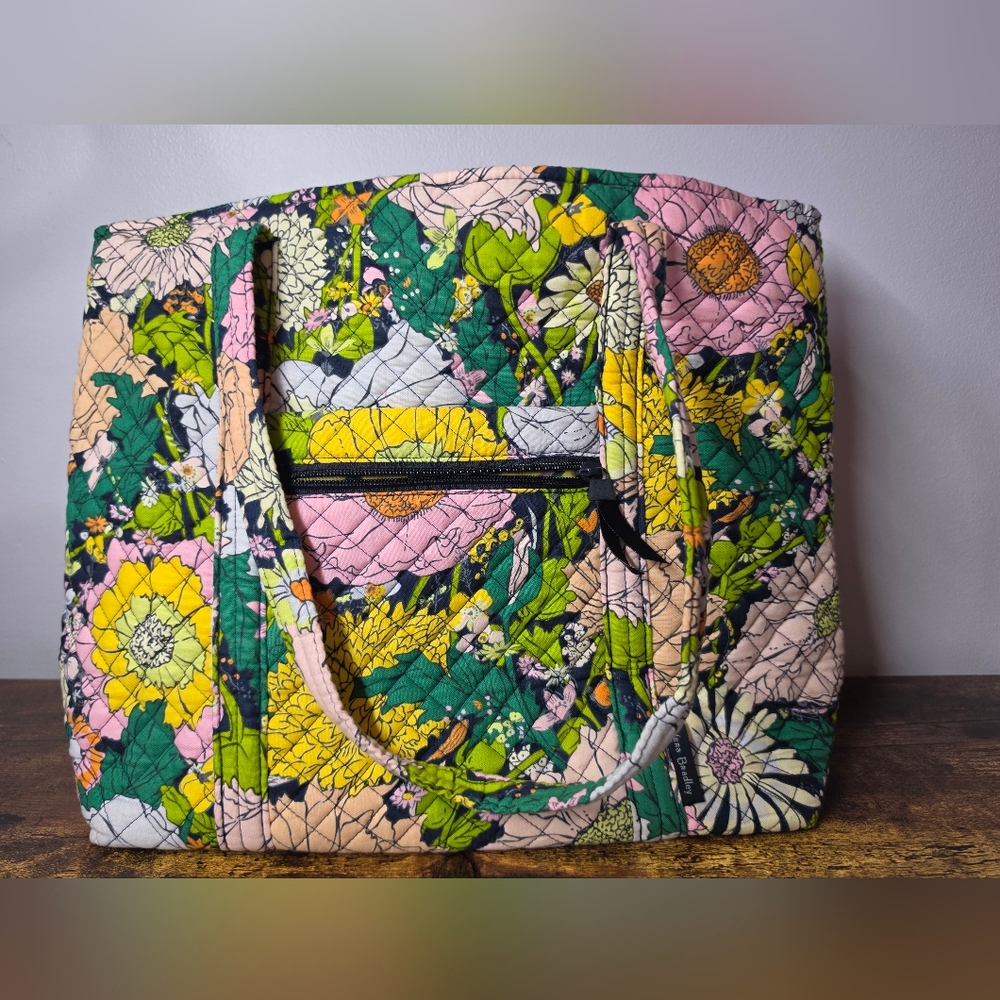 New Without Tag Vera Bradley Original Cotton Vera Tote in Bloom Bloom Green